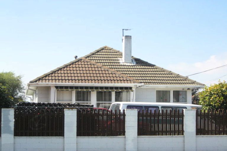 Photo of property in 106 Rowses Road, Aranui, Christchurch, 8061