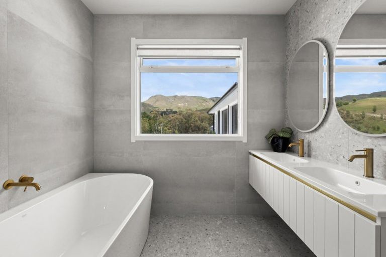 Photo of property in 967 Kahuranaki Road, Kahuranaki, Havelock North, 4295