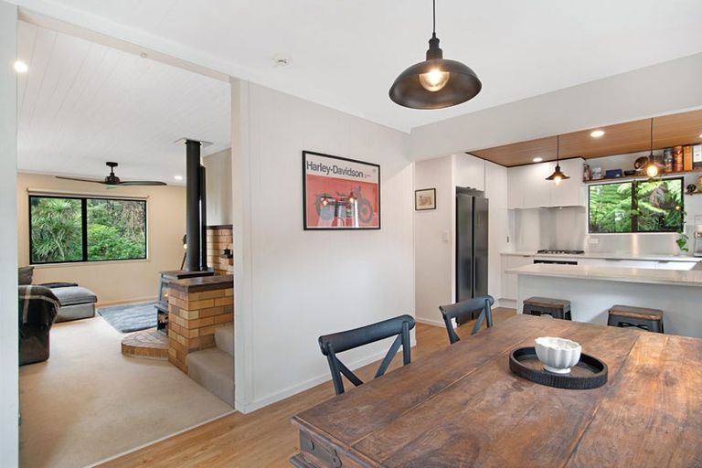 Photo of property in 169 Wairere Road, Waitakere, Henderson, 0782