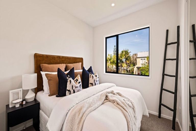 Photo of property in 7/721 Te Atatu Road, Te Atatu Peninsula, Auckland, 0610