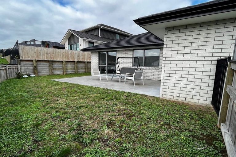 Photo of property in 32 Rose Berry Crescent, Flagstaff, Hamilton, 3210