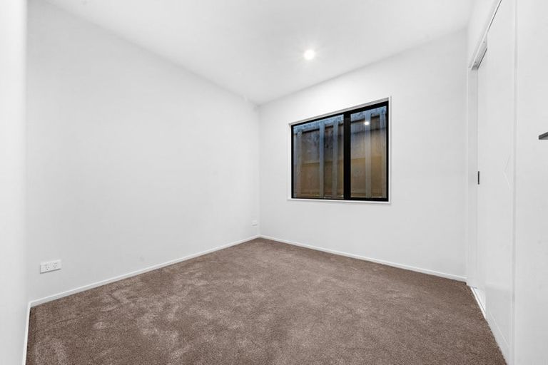 Photo of property in 4 Moko Road, Orewa, 0931