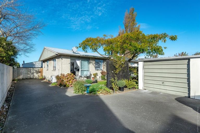 Photo of property in 4/110 Barbour Street, Waltham, Christchurch, 8011