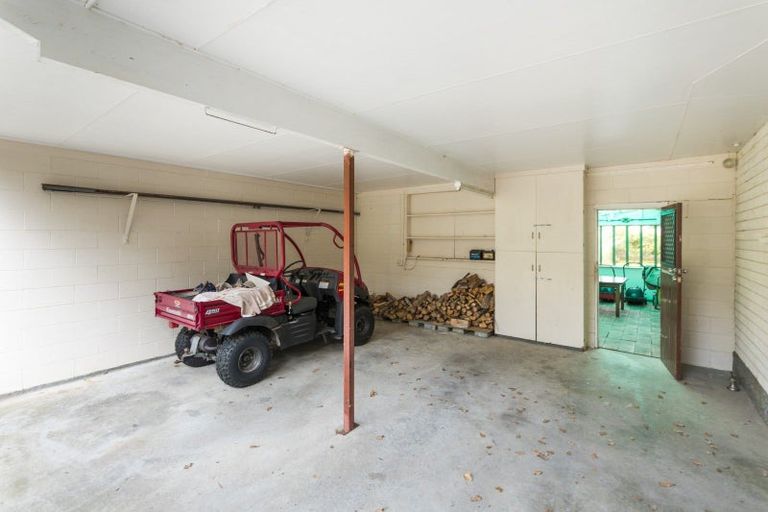 Photo of property in 660b Roberts Line, Kelvin Grove, Palmerston North, 4470