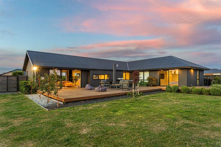 Photo of property in 77 Kingsdowne Drive, West Melton, 7618