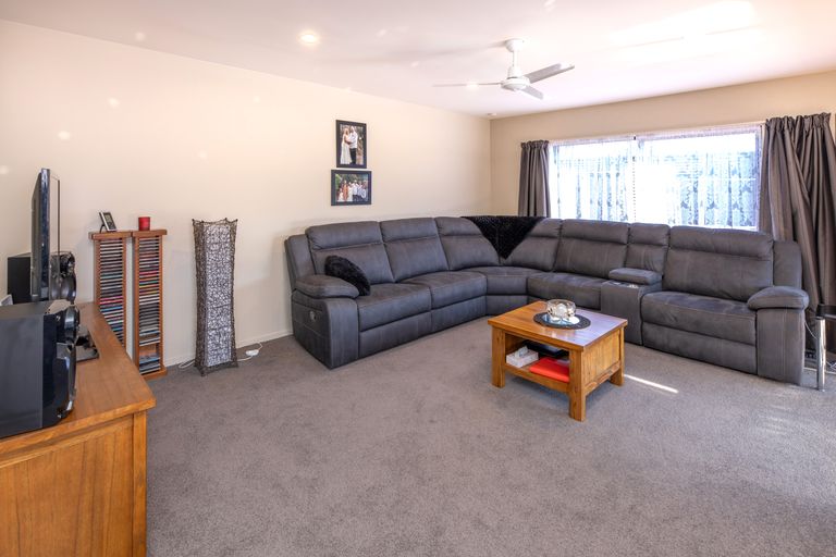 Photo of property in 9a Bunting Place, Woodend, 7610