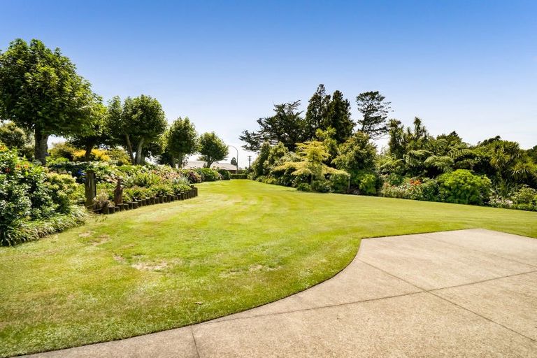 Photo of property in 1 Becklands Place, Inglewood, 4330