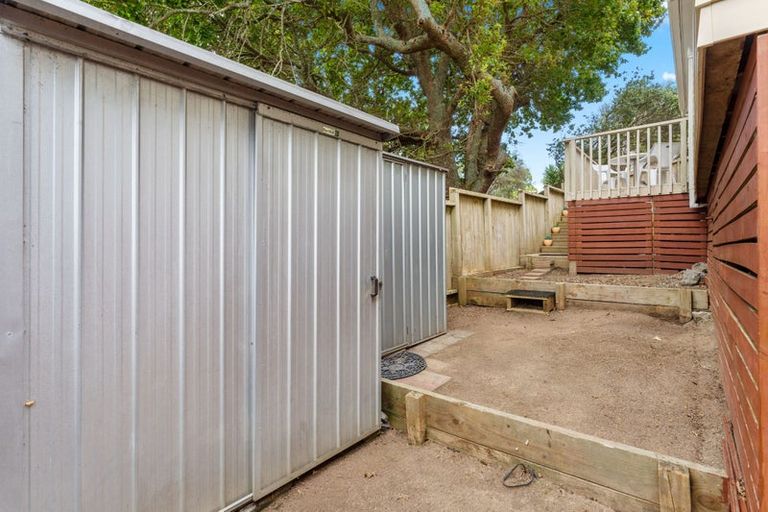 Photo of property in 23d Jelas Road, Red Beach, 0932