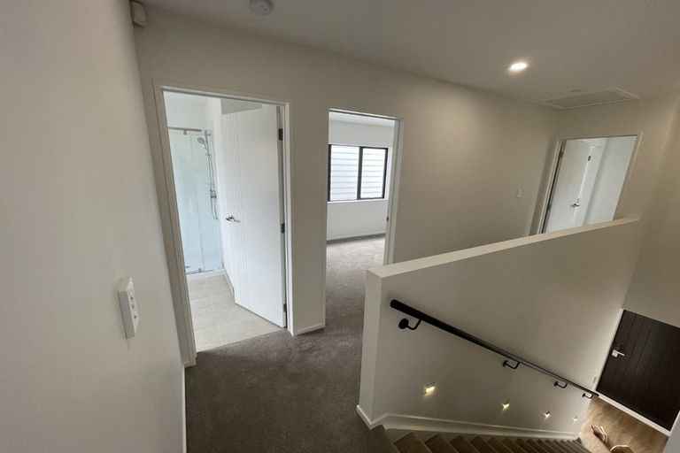 Photo of property in 11b Regency Place, Sunnynook, Auckland, 0632