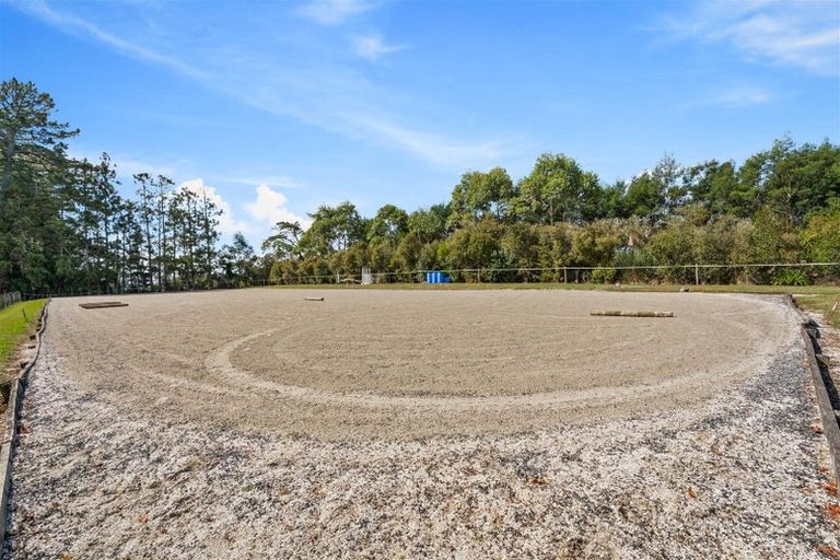 Photo of property in 206 Trigg Road, Kumeu, 0891