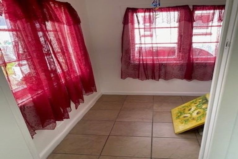 Photo of property in 14 Nixon Street, Kensington, Whangarei, 0112