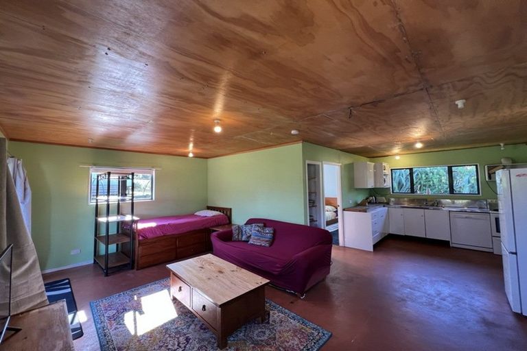 Photo of property in 5 Tainui Street, Mokau, 4376