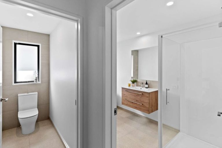 Photo of property in 12c Wykes Place, Amberley, 7410