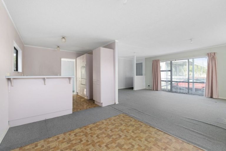 Photo of property in 20 Elizabeth Street, Moera, Lower Hutt, 5010