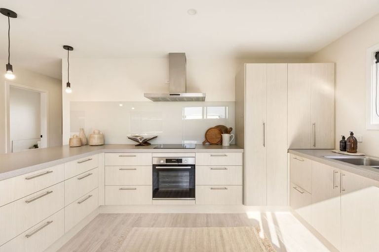 Photo of property in 10 Waddell Street, Lake Hawea, 9382