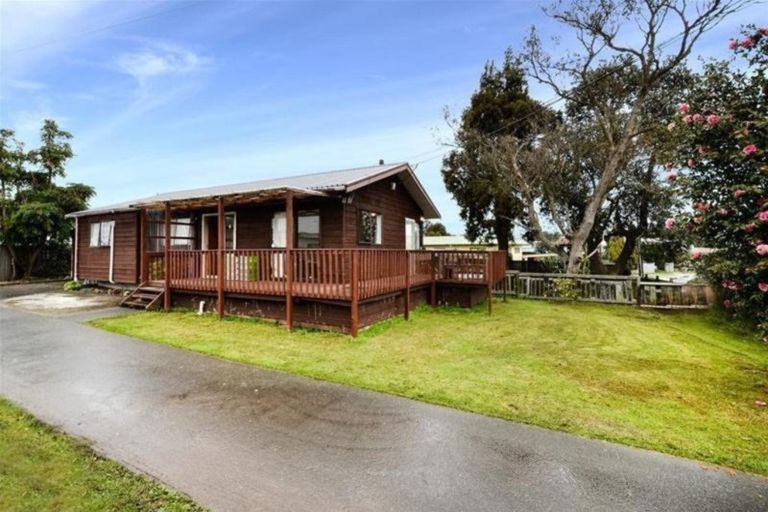 Photo of property in 13a Karamu Street, Strandon, New Plymouth, 4312