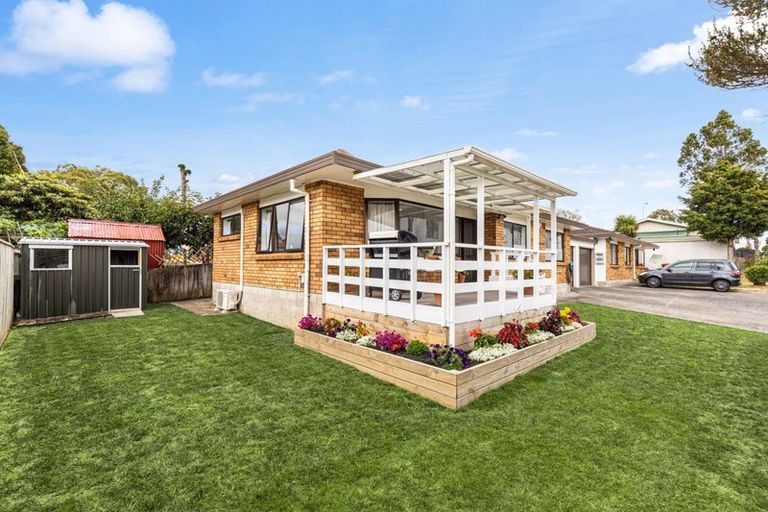 Photo of property in 3/27 Rata Street, New Lynn, Auckland, 0600