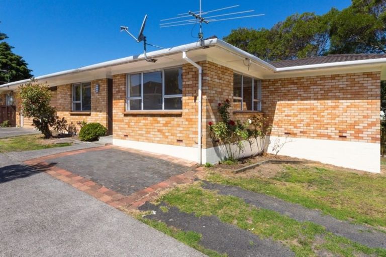 Photo of property in 1/5 Jellicoe Road, Manurewa, Auckland, 2102