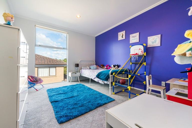 Photo of property in 4 Ilam Lane, Fairview Heights, Auckland, 0632