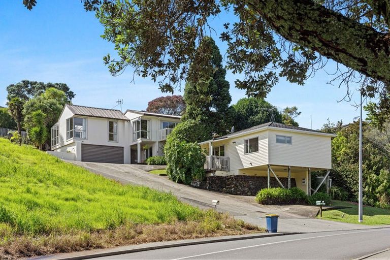 Photo of property in 23 Glamorgan Drive, Torbay, Auckland, 0630