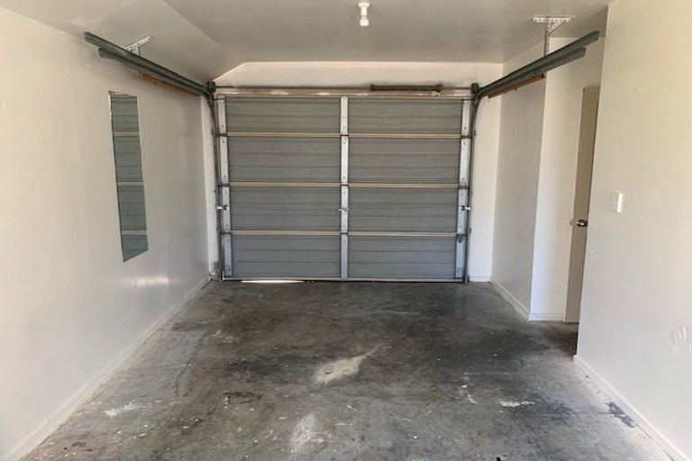 Photo of property in 10 Gibbs Road, Manurewa, Auckland, 2102