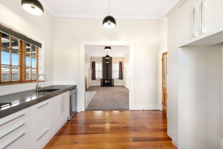 Photo of property in 11 Hurworth Place, College Estate, Whanganui, 4500