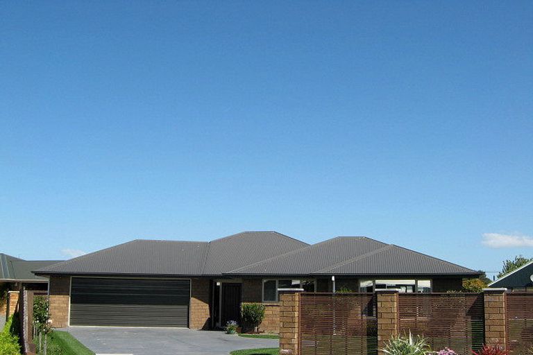 Photo of property in 10 Springside Place, Redwood, Christchurch, 8051