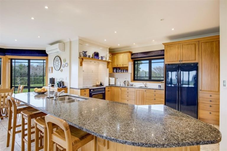 Photo of property in 5 Clark Road, Karaka, Papakura, 2580