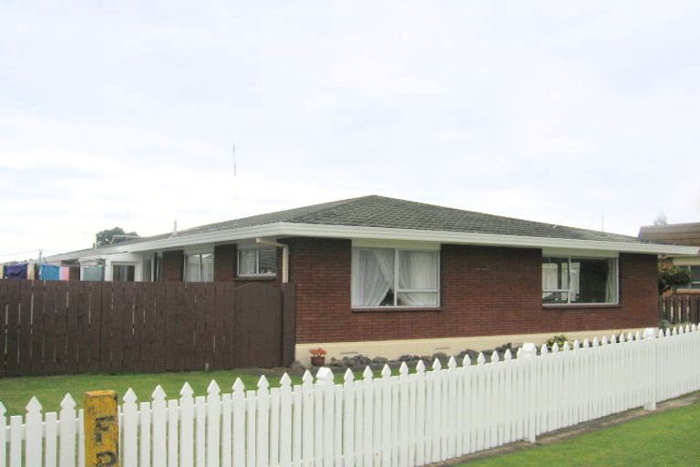 Photo of property in 35a Western Road, Bellevue, Tauranga, 3110