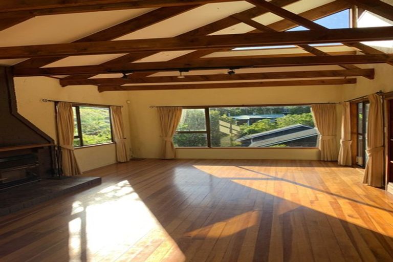 Photo of property in 1/38 Heathcote Road, Castor Bay, Auckland, 0620