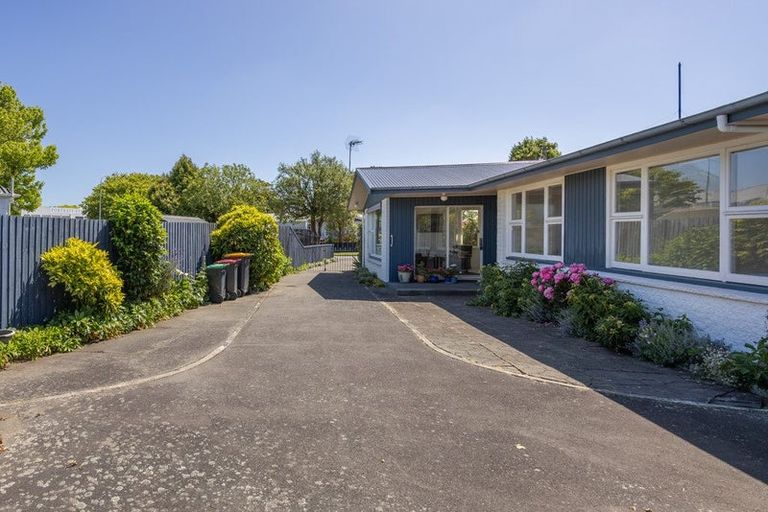 Photo of property in 4 Eastling Street, Bishopdale, Christchurch, 8053
