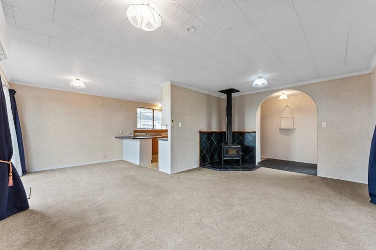 Photo of property in 10 Meadowbrook Drive, Cloverlea, Palmerston North, 4412