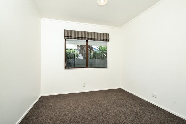 Photo of property in 4a Saint Lukes Place, Bader, Hamilton, 3206