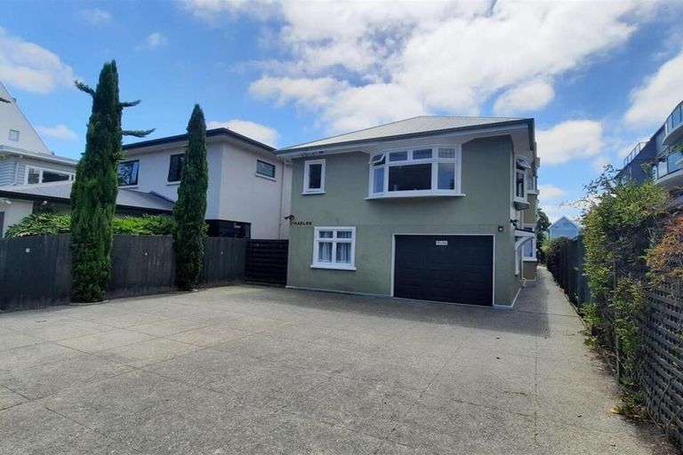 Photo of property in 49 Cambridge Terrace, Christchurch Central, Christchurch, 8013