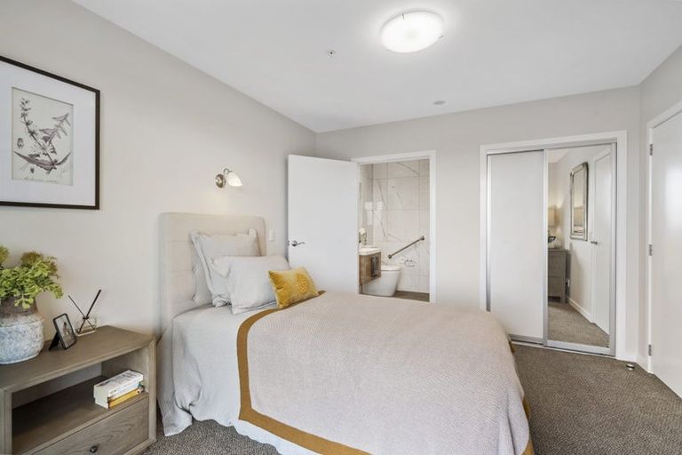 Photo of property in 98b/30 Ambassador Glade, Orewa, 0931