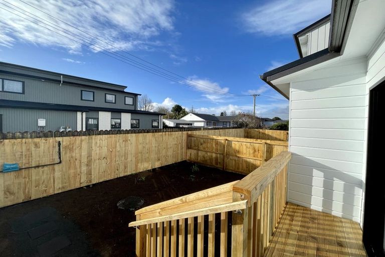 Photo of property in 65c Manuroa Road, Takanini, 2112