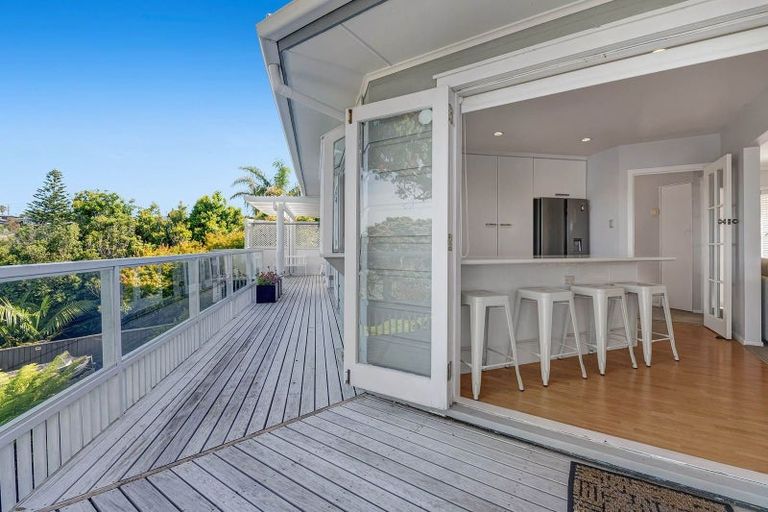 Photo of property in 11 Swann Beach Road, Stanmore Bay, Whangaparaoa, 0932