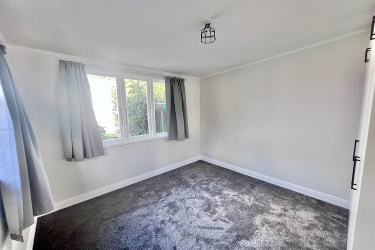 Photo of property in 31 Rambler Crescent, Beach Haven, Auckland, 0626