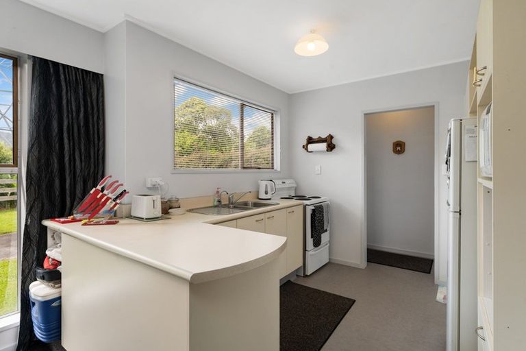 Photo of property in 324 Te Moana Road, Waikanae, 5036