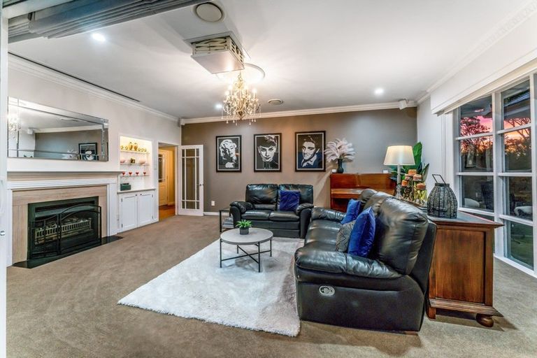Photo of property in 576 Whitford Road, Whitford, Howick, 2571