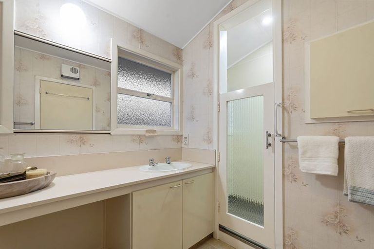 Photo of property in 11 Tuirau Place, Ilam, Christchurch, 8041