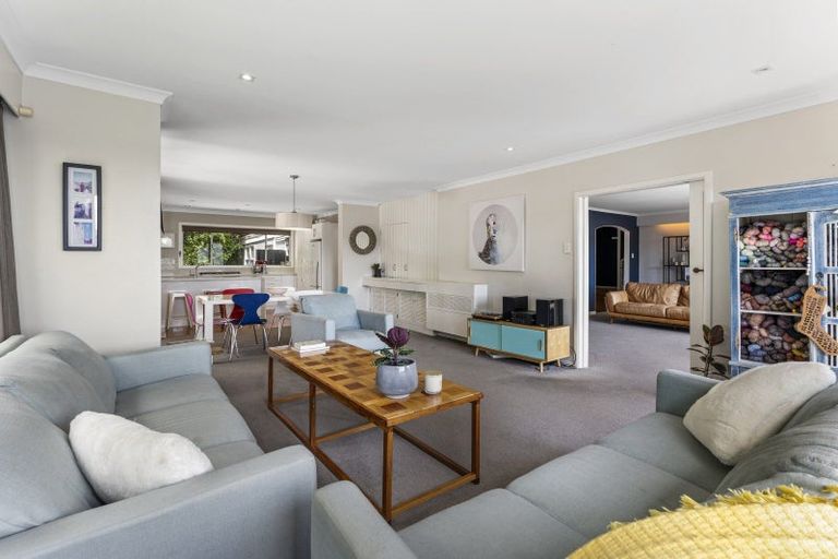 Photo of property in 212a Whites Line East, Waiwhetu, Lower Hutt, 5010