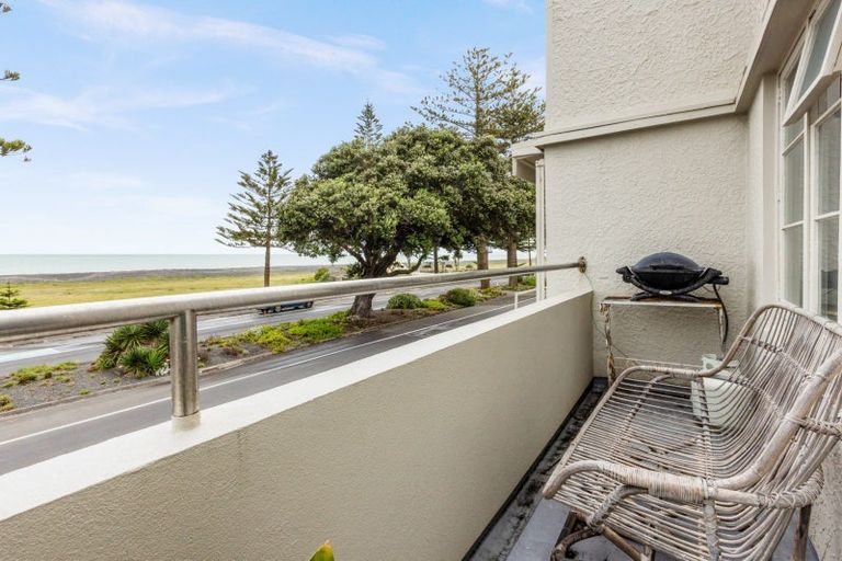 Photo of property in 541c Marine Parade, Napier South, Napier, 4110