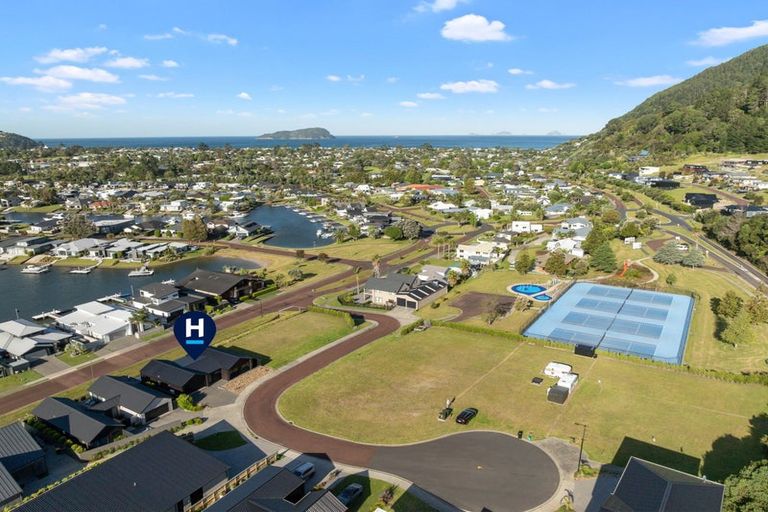 Photo of property in 6 Ian Hopper Way, Pauanui, 3579