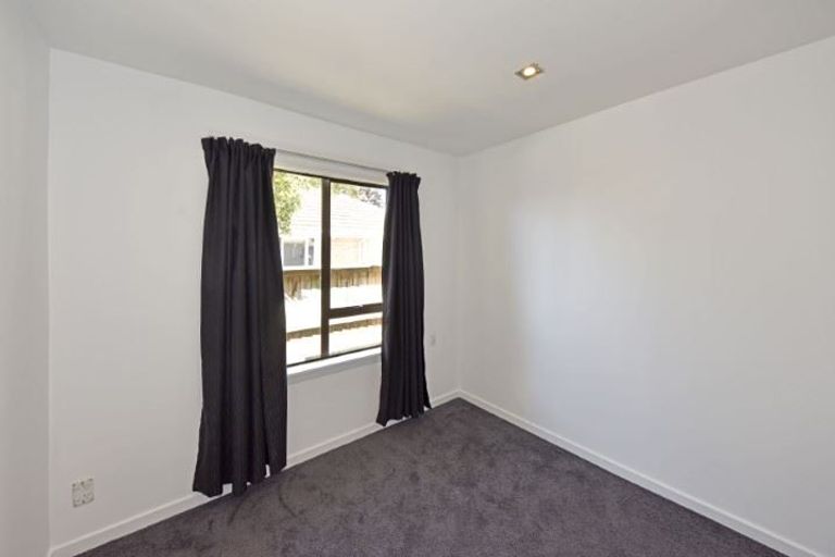 Photo of property in 6 Curletts Road, Sockburn, Christchurch, 8042