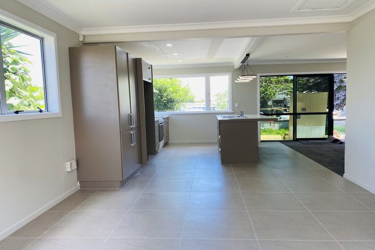 Photo of property in 5 Princess Street, Takanini, 2112