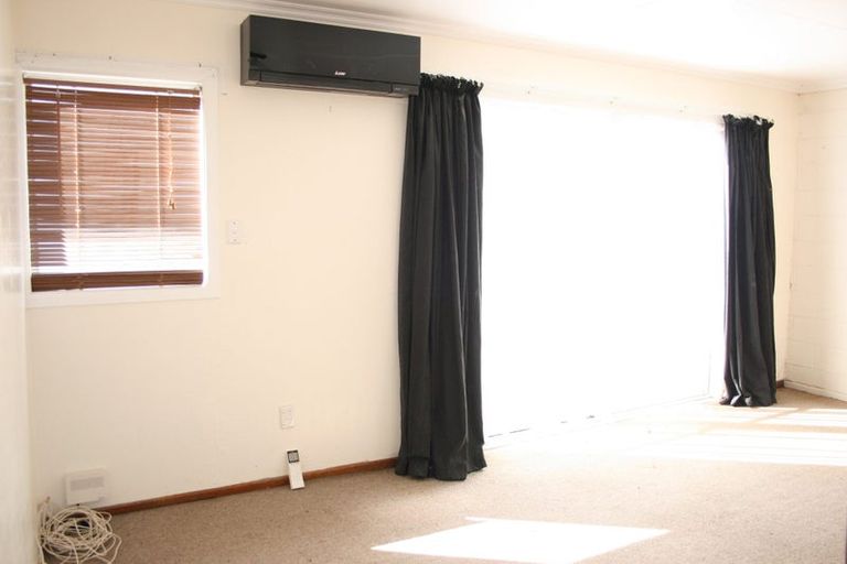 Photo of property in 17b Parsons Street, Vogeltown, New Plymouth, 4310