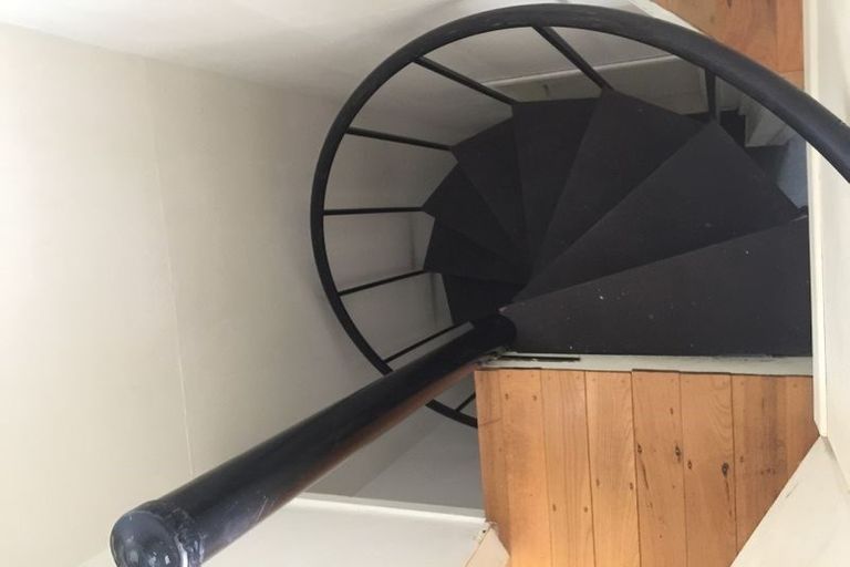 Photo of property in 2 Finchley Road, Torbay, Auckland, 0632