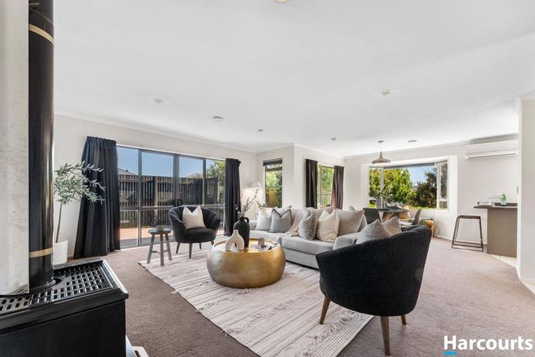 Photo of property in 12 Lionel Place, Mapua, 7005