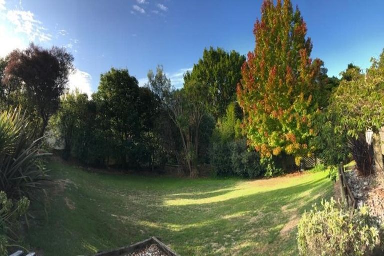 Photo of property in 92 Milton Terrace, Picton, 7220